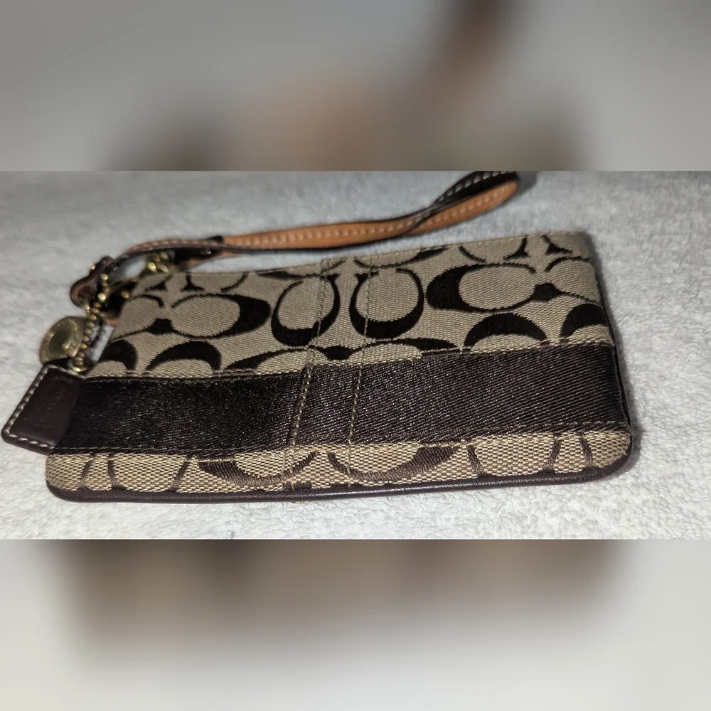 Coach Brown and Tan Signature Wristlet. 40028